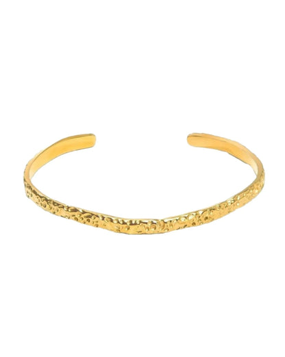 Remi Gold Textured Bangle