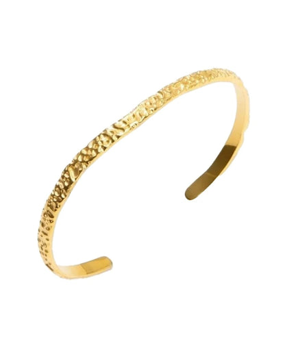 Remi Gold Textured Bangle